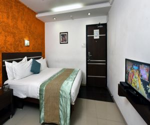 OYO Premium Railway Station Gulambaba Rd Surat India