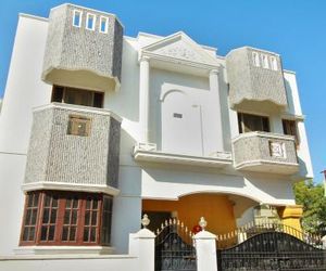OYO 1474 Nestlay Rooms Perungudi Sholinganallur India