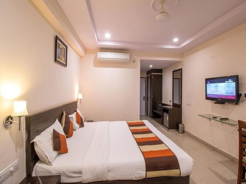 Hotel Photo 12