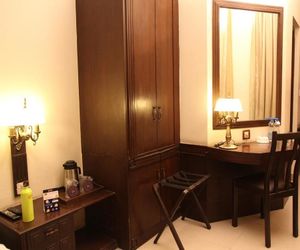 OYO Premium Civil Lines Heritage Allahabad India