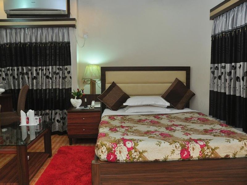 Hotel Photo 5