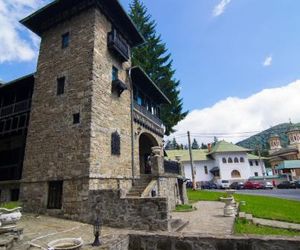 Casa Cu Farfurii Sinaia Romania