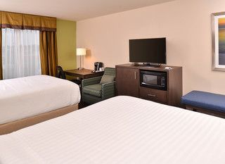 Фото отеля Holiday Inn Express & Suites Dearborn SW - Detroit Area, an IHG Hotel