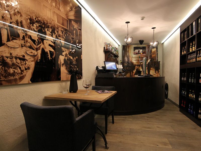 Hotel Photo 12