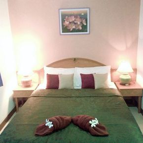 NearBy Hotel