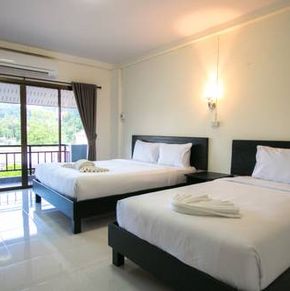NearBy Hotel