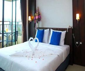 NearBy Hotel