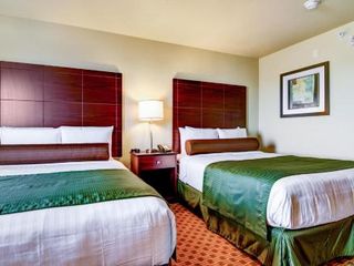 Фото отеля Cobblestone Hotel & Suites Pulaski/Green Bay