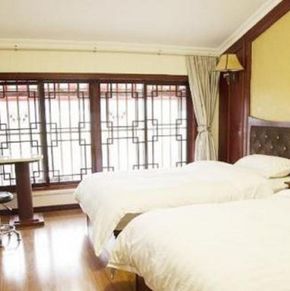 NearBy Hotel