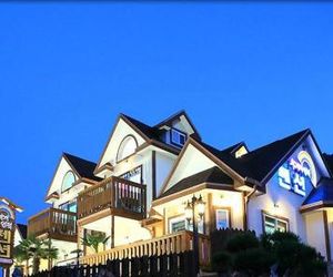 Rainbow Hill Pension Namhae South Korea