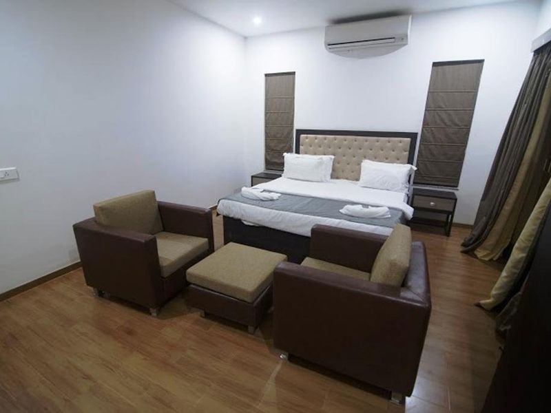 Hotel Photo 9