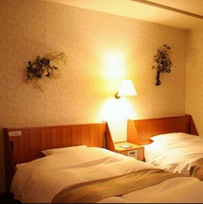 NearBy Hotel