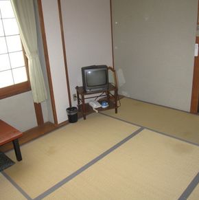 NearBy Hotel