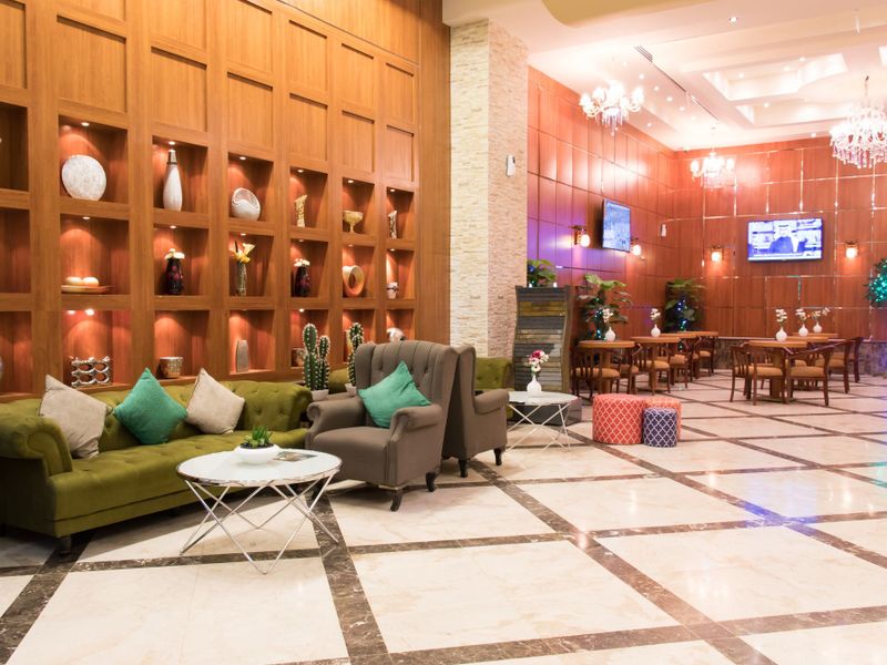 Hotel Photo 12