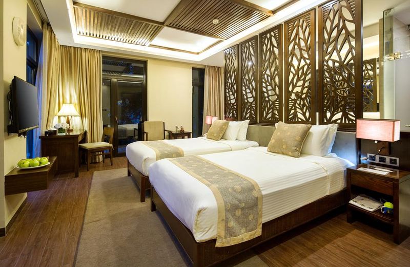 Sanya Yalong Bay Villas & Spa