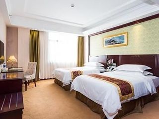 Фото отеля Vienna Hotel Shanghai Pudong Jinqiao Park
