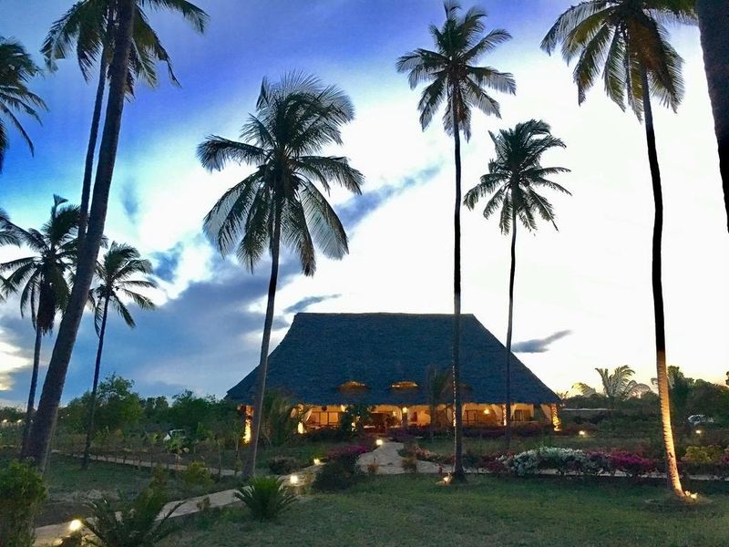Hotel Photo 1