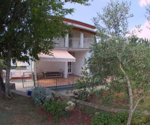 Malinska Three-Bedroom Apartment 1 Malinska Croatia
