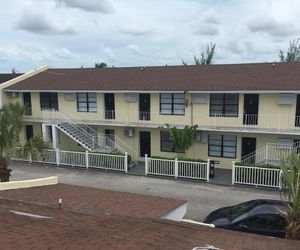 Colony Club Inn & Suites New Providence Island Bahamas
