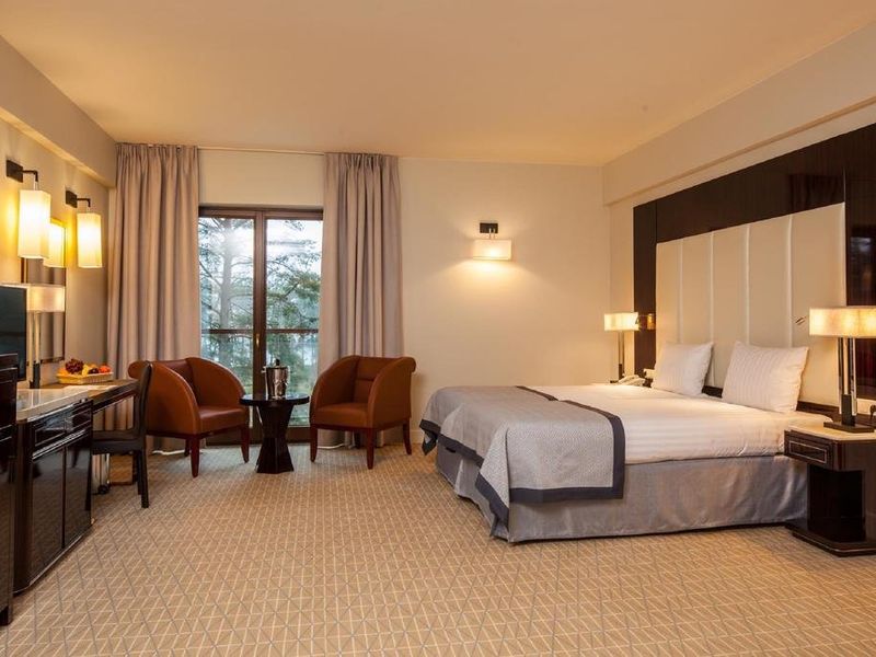 Hotel Photo 6