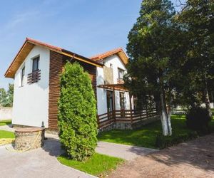 Casa Cu Nuc Slatina Romania