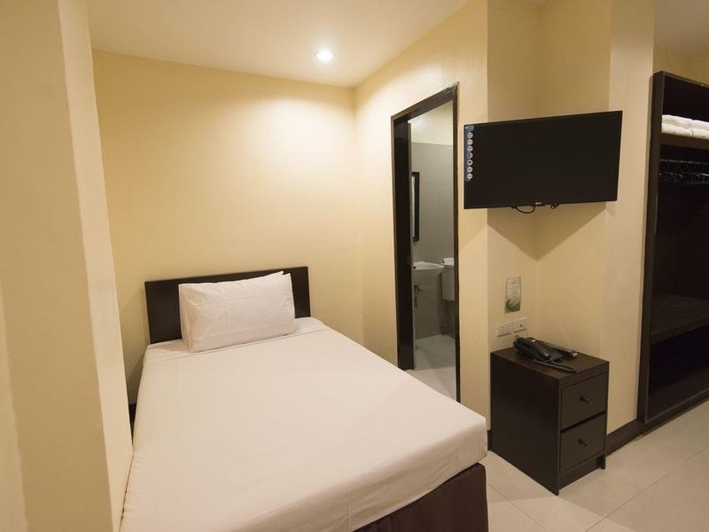 Hotel Photo 8