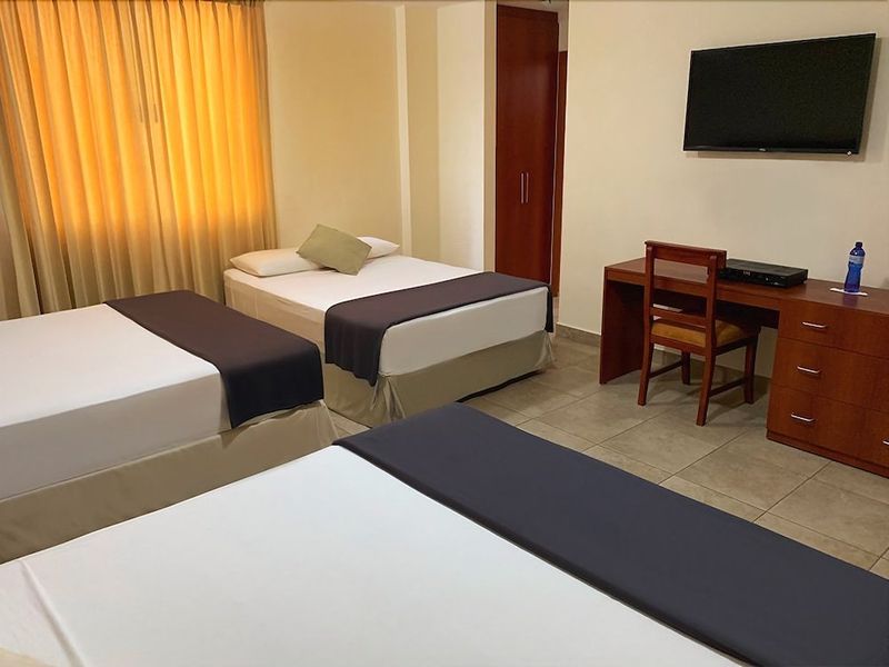 Hotel Photo 3