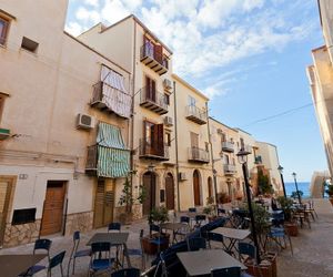 Terrazza Piazzetta Cefalu Italy