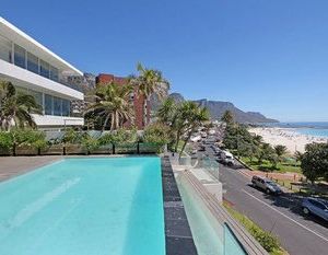 Villa Bleu Blanc by Totalstay Camps Bay South Africa