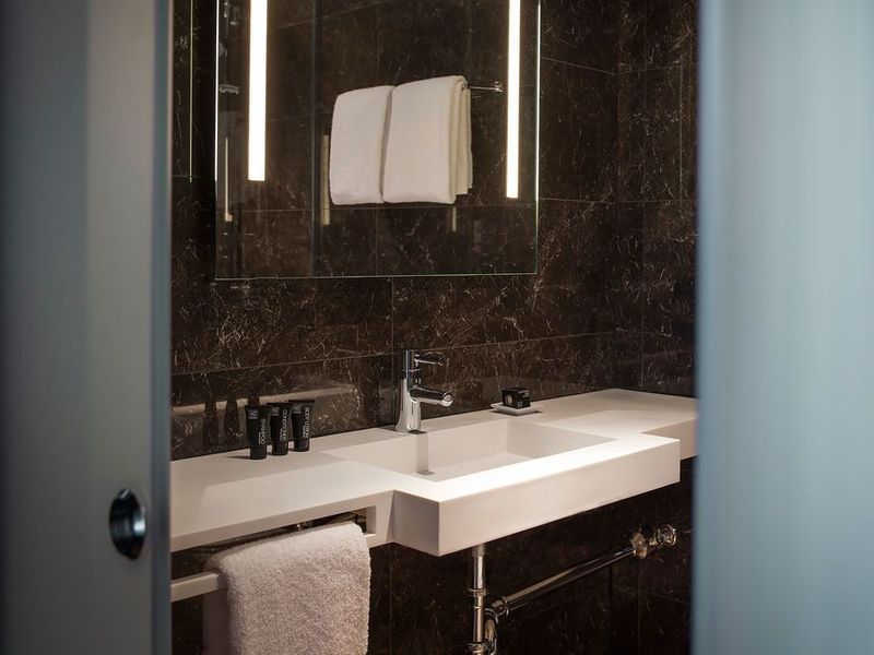 Hotel Photo 8