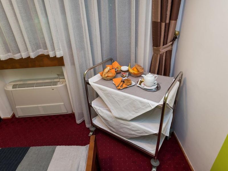 Hotel Photo 5