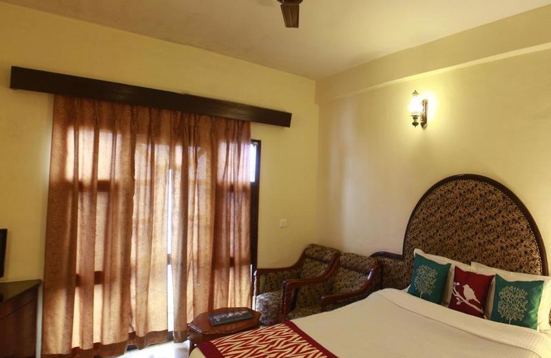 Oyo Rooms Temple Road Mcleod Ganj