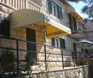 Apartments Doulos Splitska Croatia