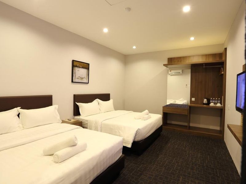 Hotel Photo 8