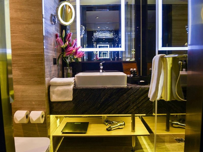 Hotel Photo 9