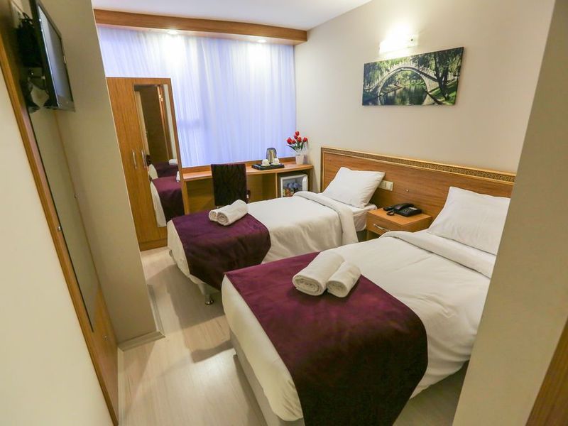 Hotel Photo 6