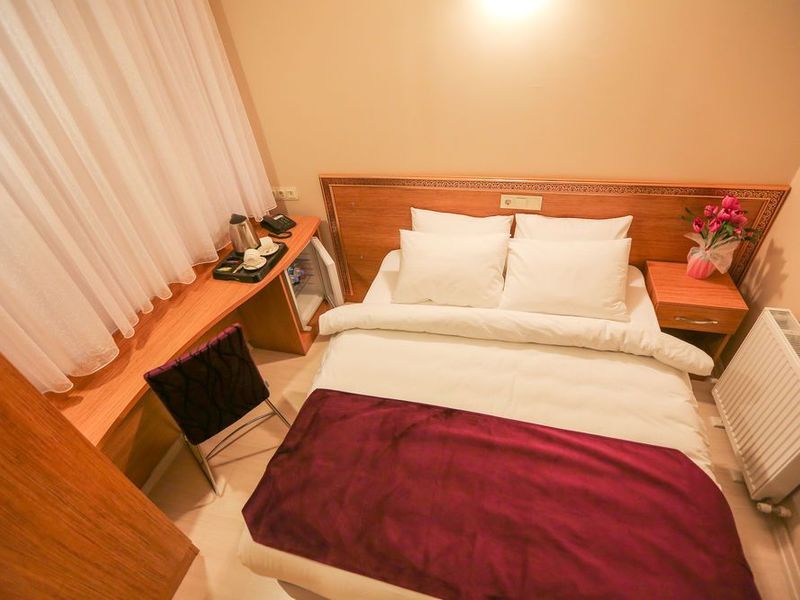 Hotel Photo 8