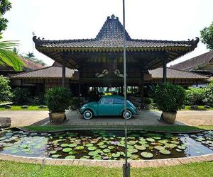 Pondok Tingal Hotel and Restaurant Magelang Indonesia