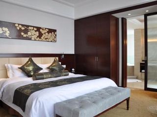 Фото отеля New Century Hotel Qingdao