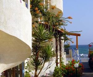 Mikes Beach Apartments & Studios Anissaras Greece