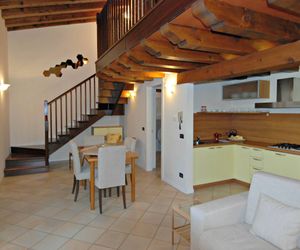 The Flowers Apartments 2 Desenzano del Garda Italy