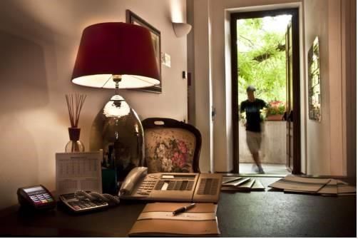 Hotel Photo 9