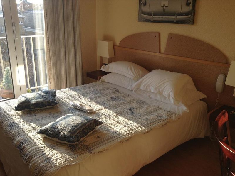 Hotel Photo 8