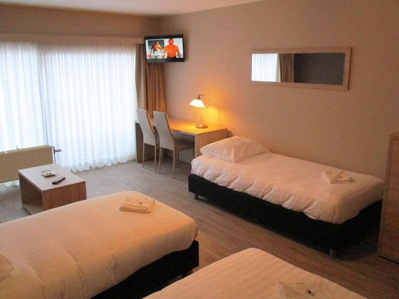 Hotel Photo 3
