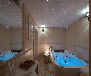Deluxe Jacuzzi Apartment Klaipeda Lithuania