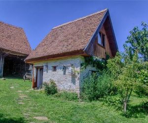 Dominic Boutique - Gardeners Cottage Crit Romania