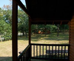 Arrowhead Camping Resort Loft Cabin 22 Douglas Center United States