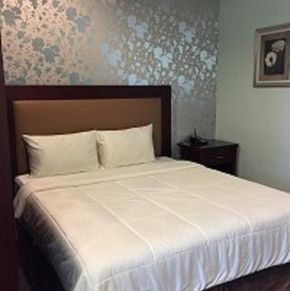 NearBy Hotel