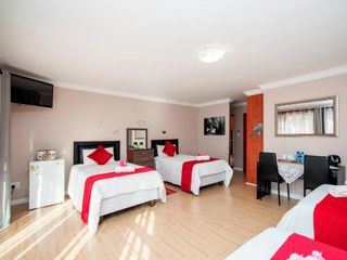 Hotel pic King Guest Lodge