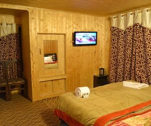 Golf View Resort Pahalgam India